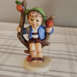 Goebel Hummel Figurine APPLE TREE BOY